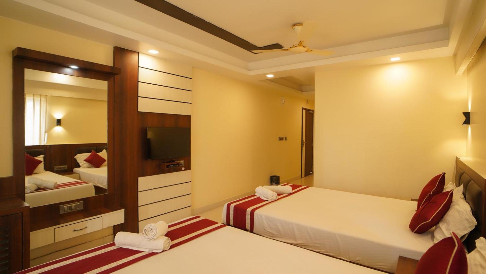 Hotel Mayuri !! Couple Friendly Family Hotel !! Digha  Exterior foto
